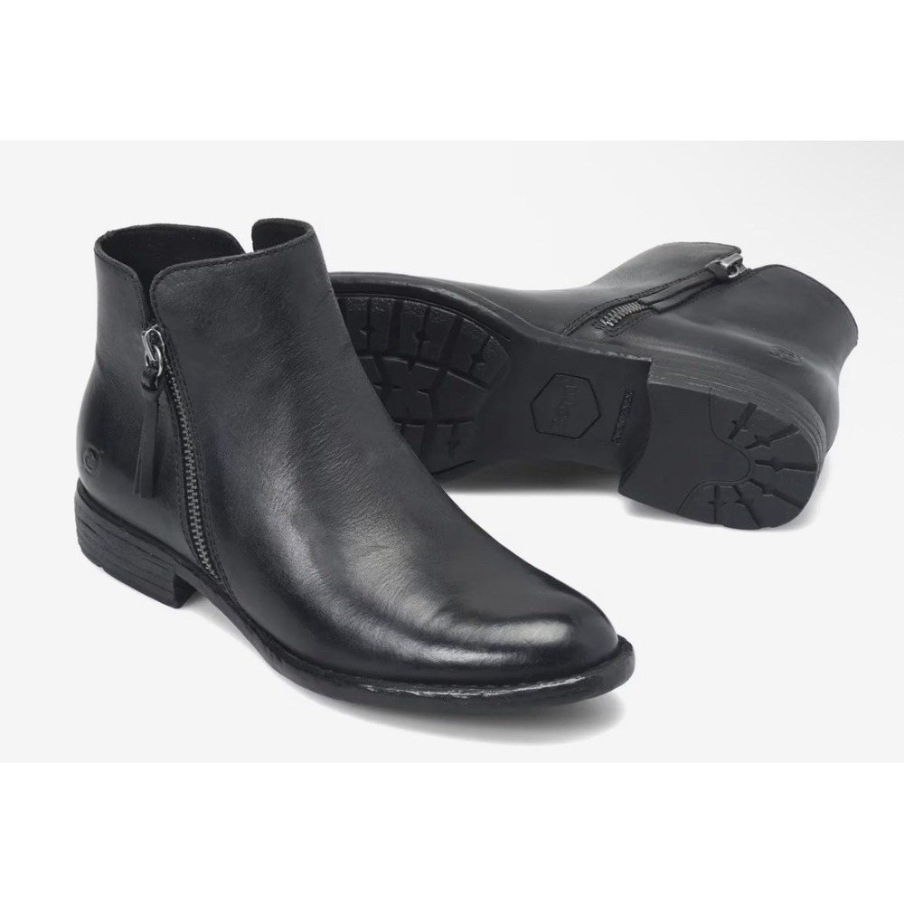 New Born Cleo Booties 10 M Black Leather Side Zip Round Toe Women's Ankle Boots